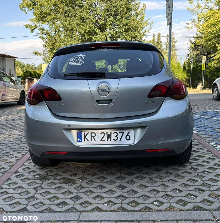 Opel Astra 1.7 CDTI Cosmo - 4