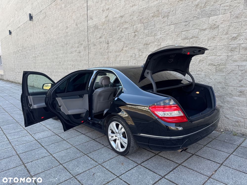 Mercedes-Benz Klasa C 180 Kompressor Avantgarde - 19