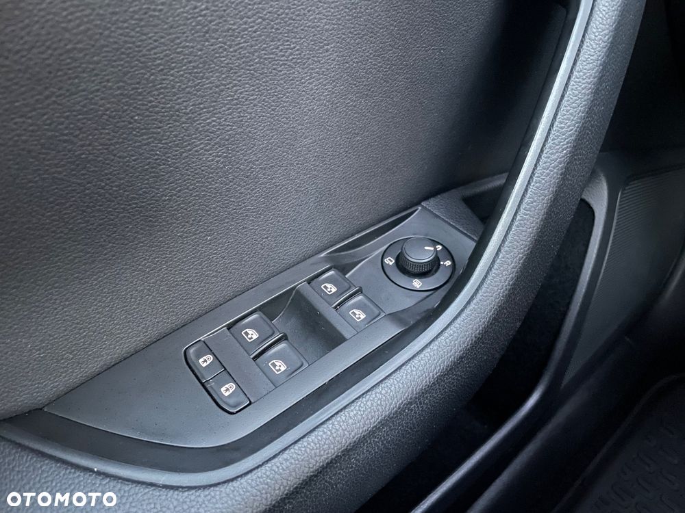 Skoda Superb 2.0 TDI Active DSG7 - 15