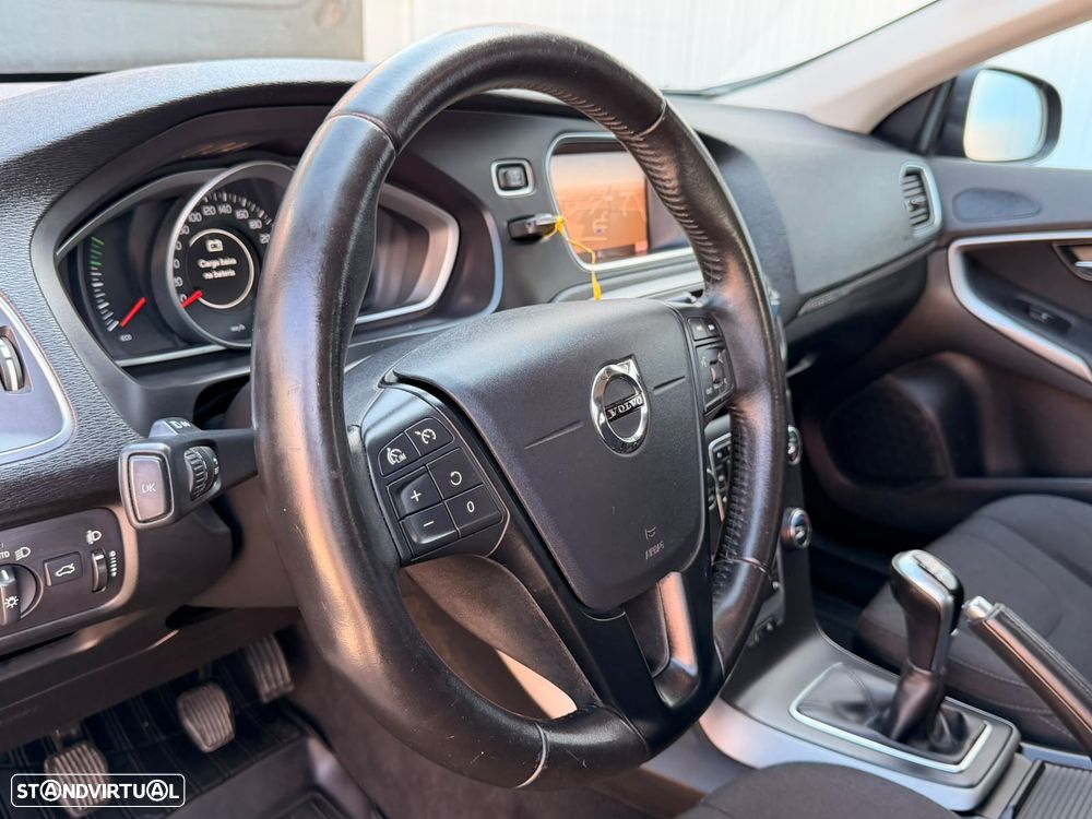 Volvo V40 2.0 D2 Momentum - 17
