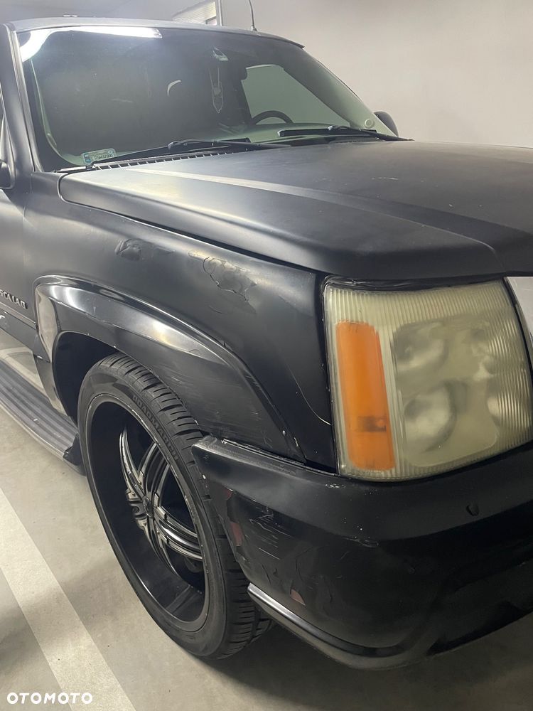 Cadillac Escalade - 9