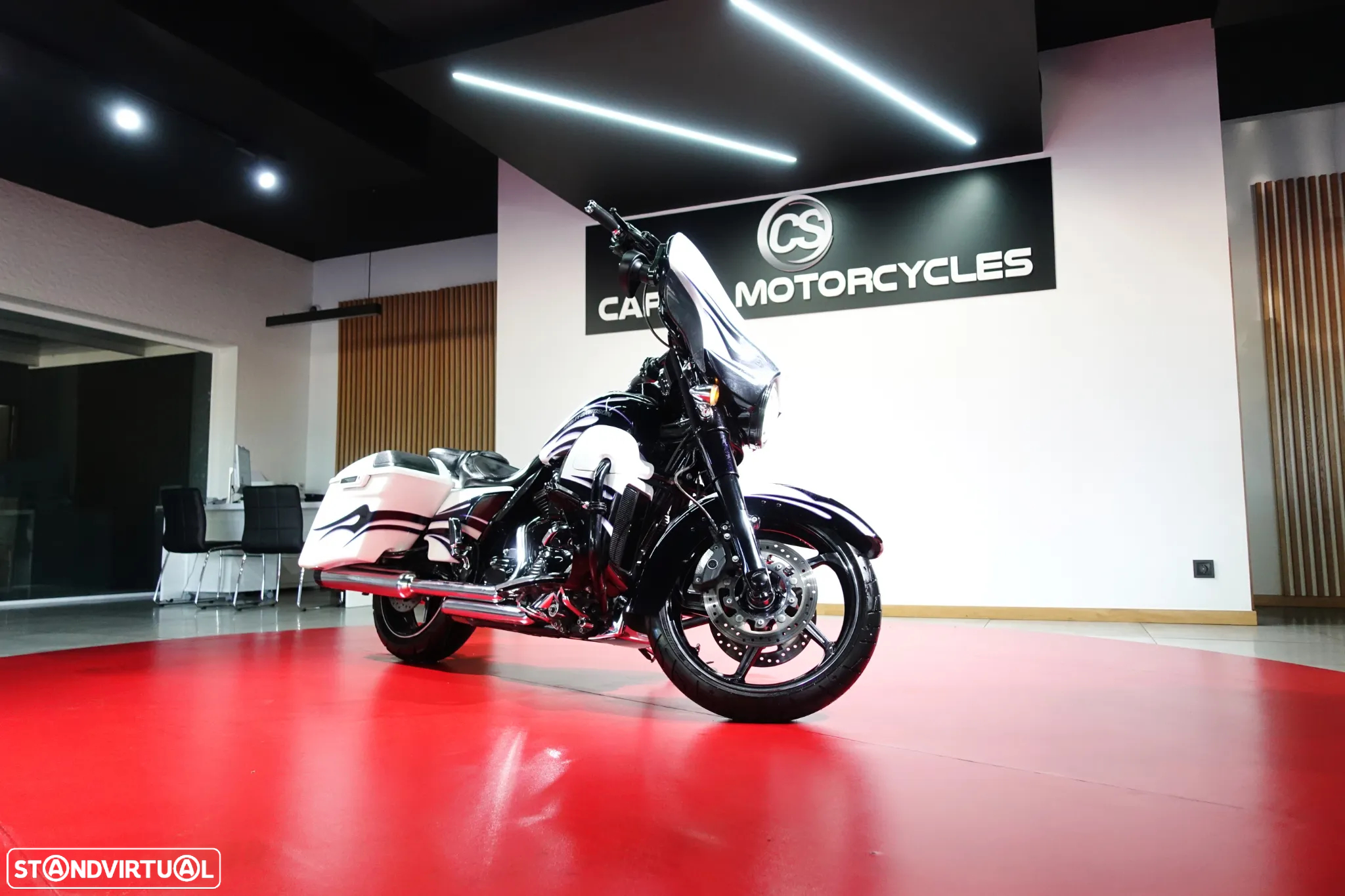 Harley-Davidson Street Glide Cvo 117ci Screaming Eagle - 26