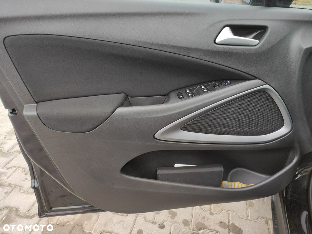 Opel Crossland X - 15