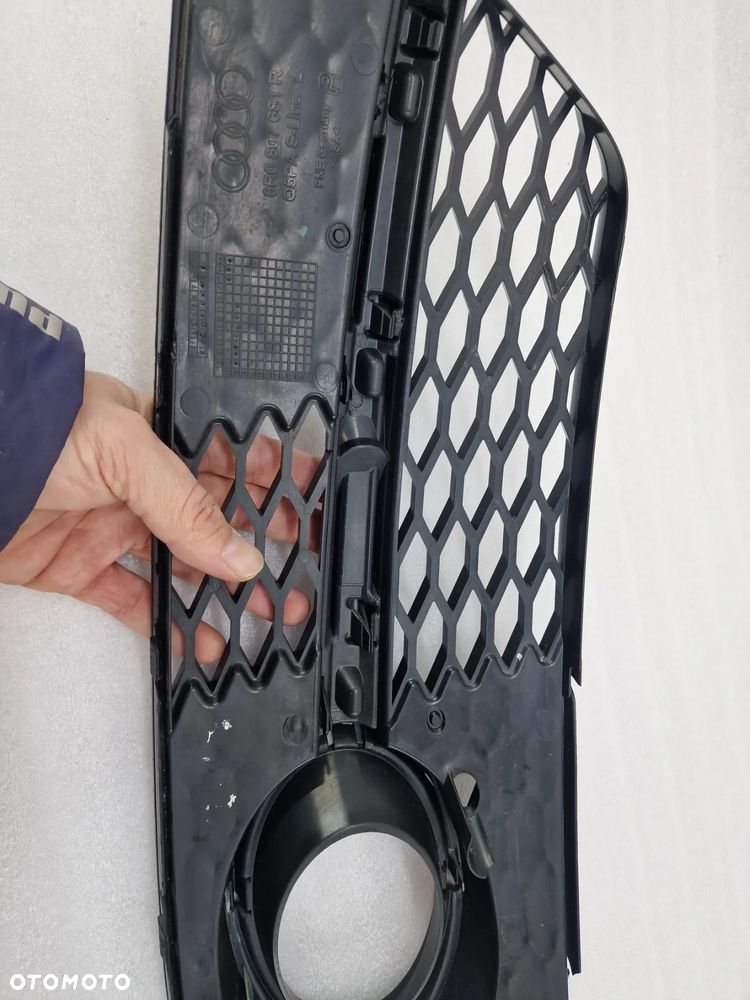 AUDI Q5 8R0 LIFT S-LINE LEWA KRATKA BOCZNA ZDERZAKA PRZEDNIEGO PRZÓD , NR 8R0807681R , NR AUKCJI D/97 - 22