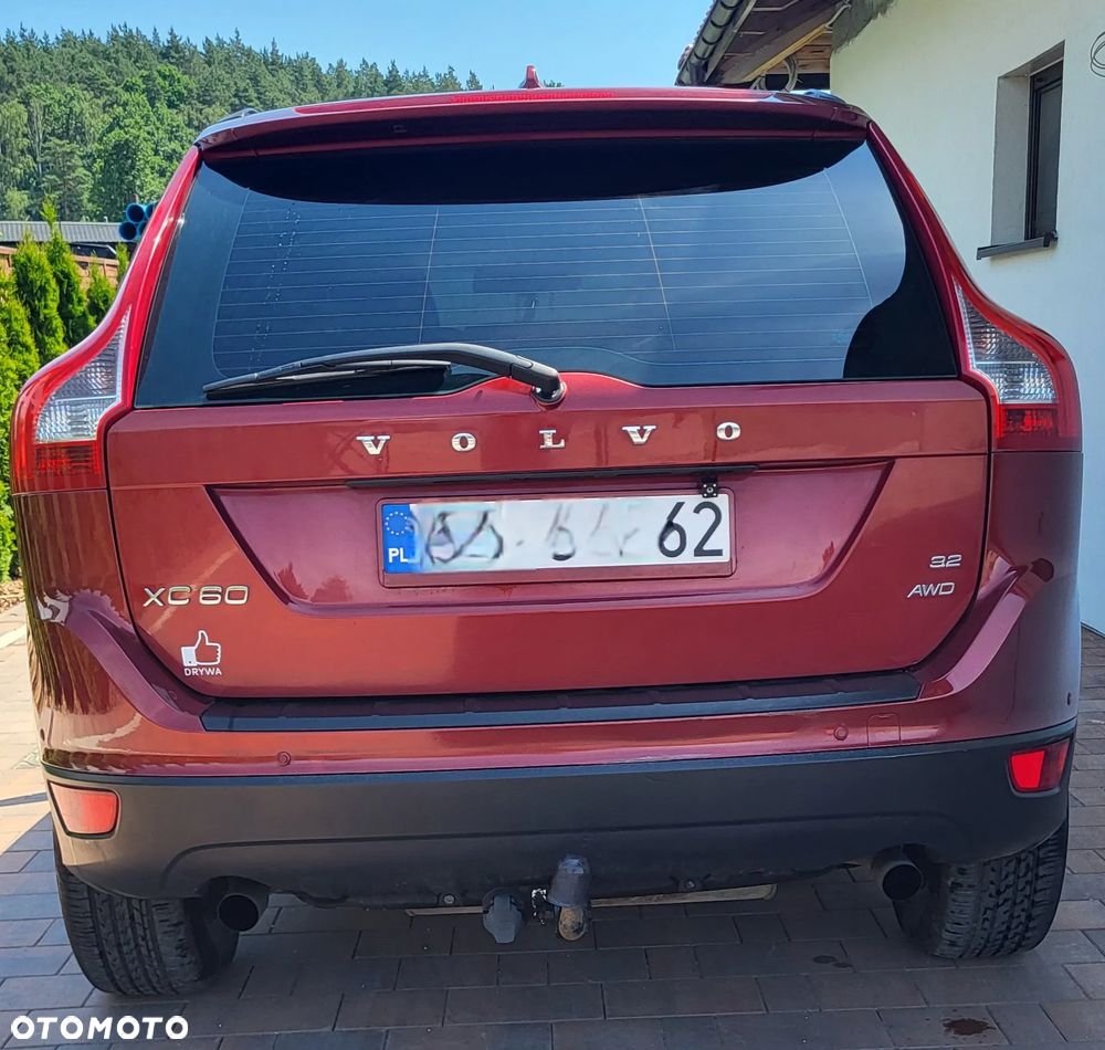 Volvo XC 60 3.2 AWD Momentum - 3