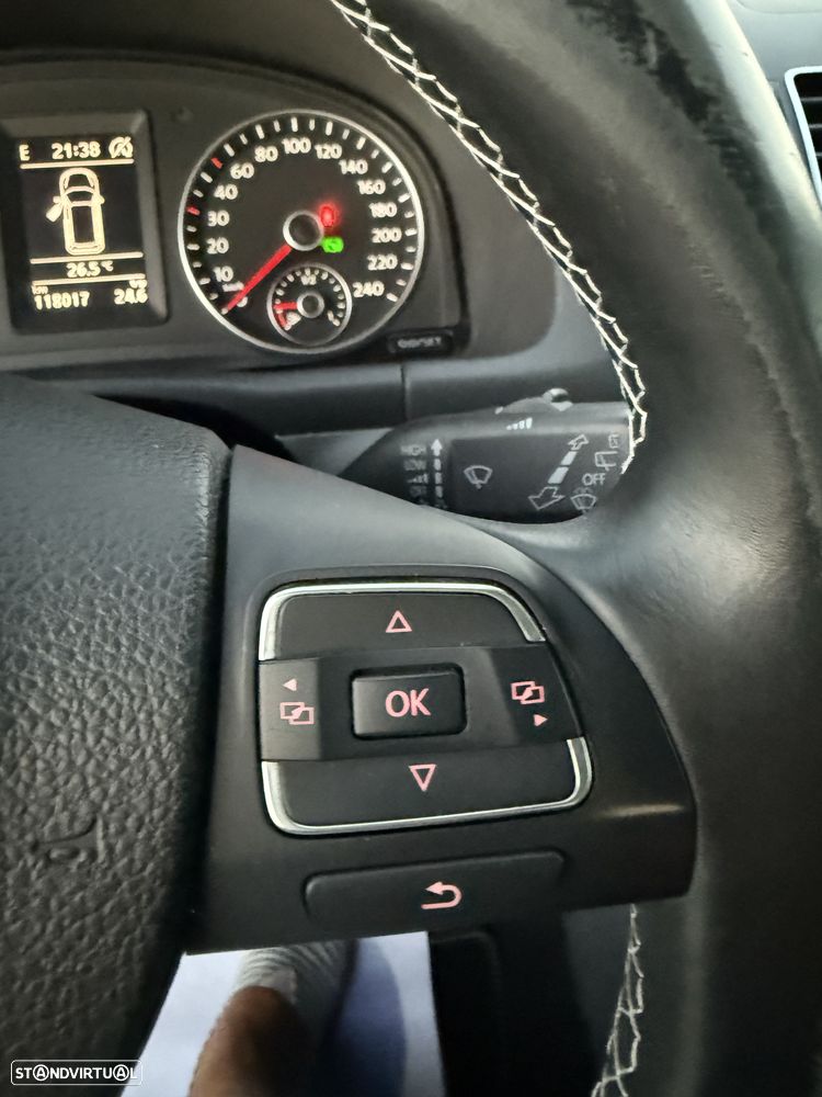 VW Touran 1.6 TDI DPF DSG Cup - 21