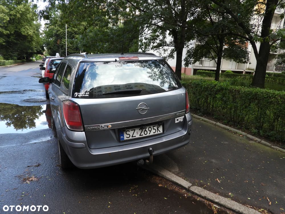 Opel Astra III 1.6 Cosmo - 4