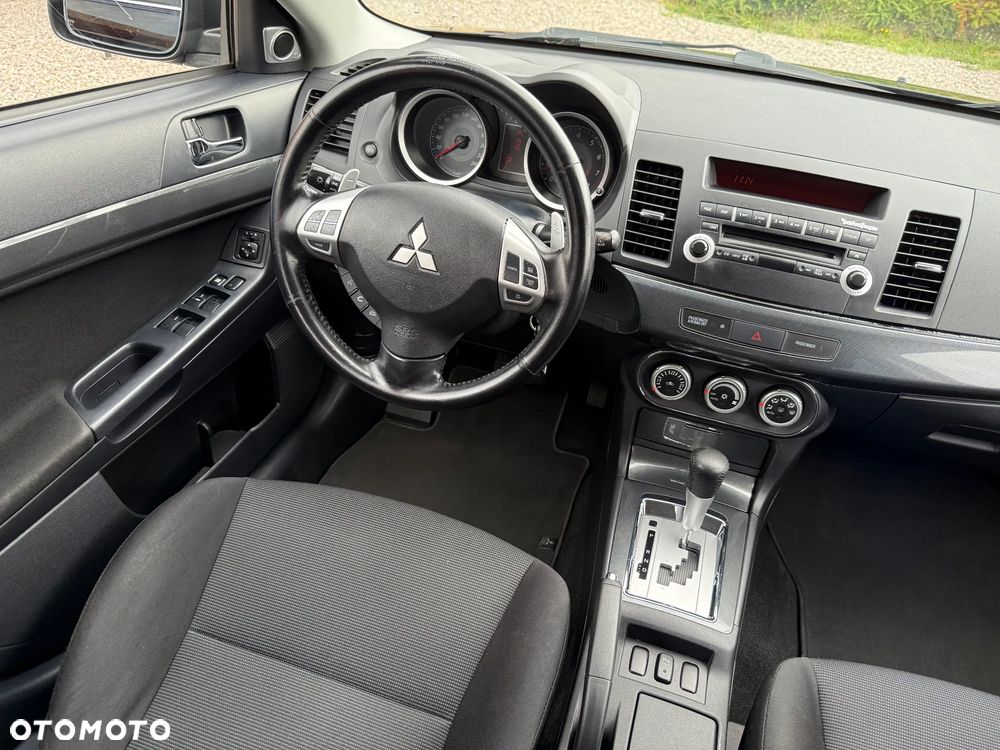 Mitsubishi Lancer - 23