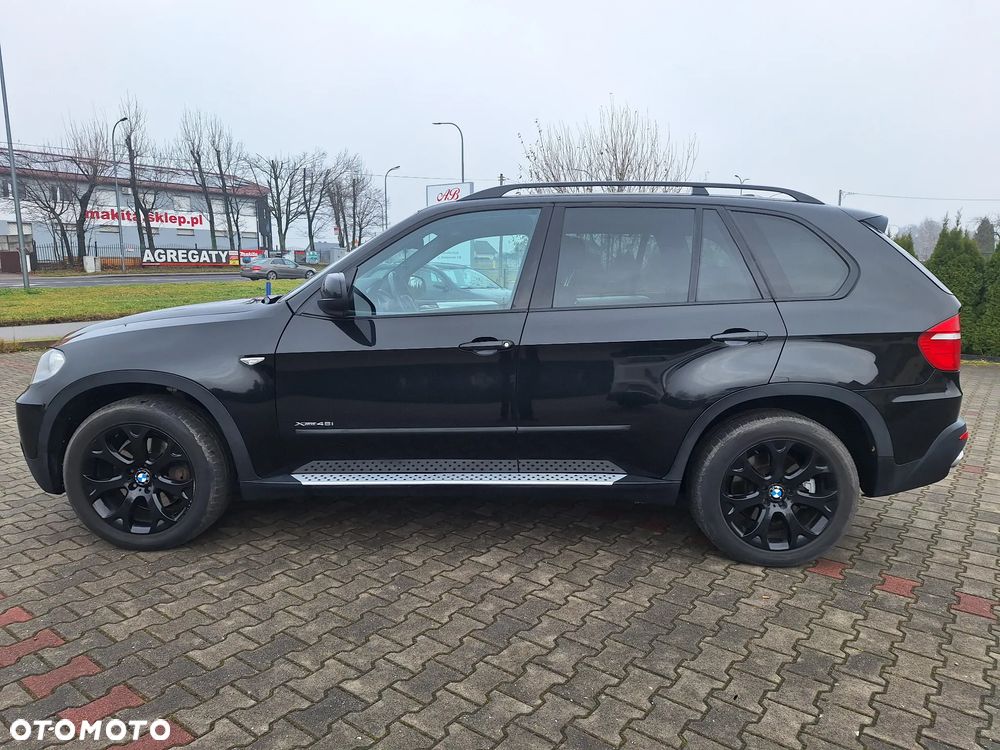 BMW X5 4.8i xDrive - 9