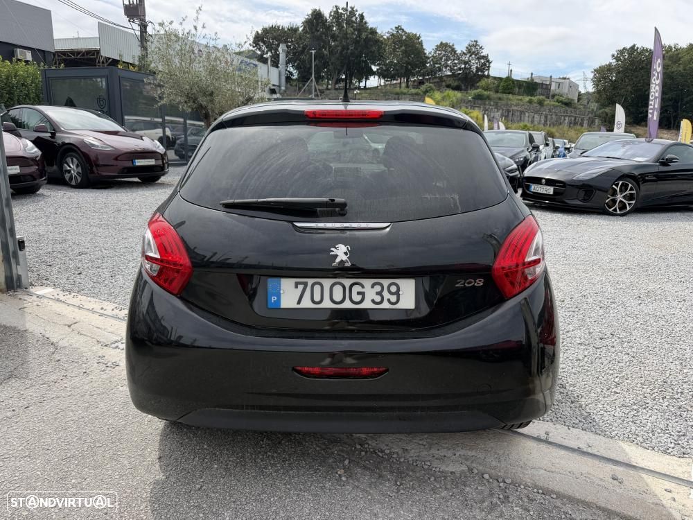 Peugeot 208 1.4 HDi Allure - 6