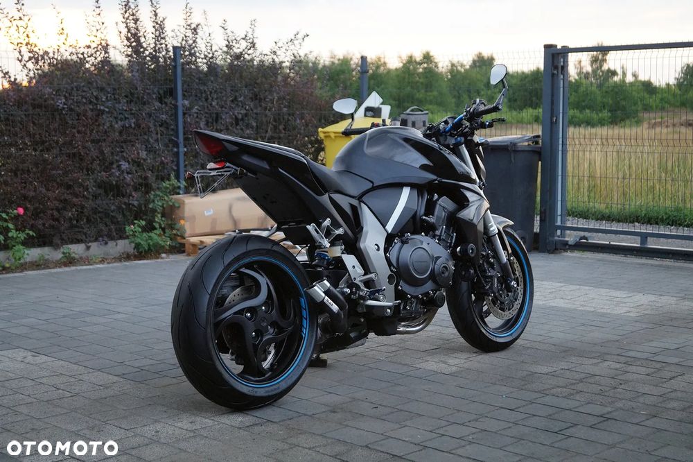 Honda CB - 10