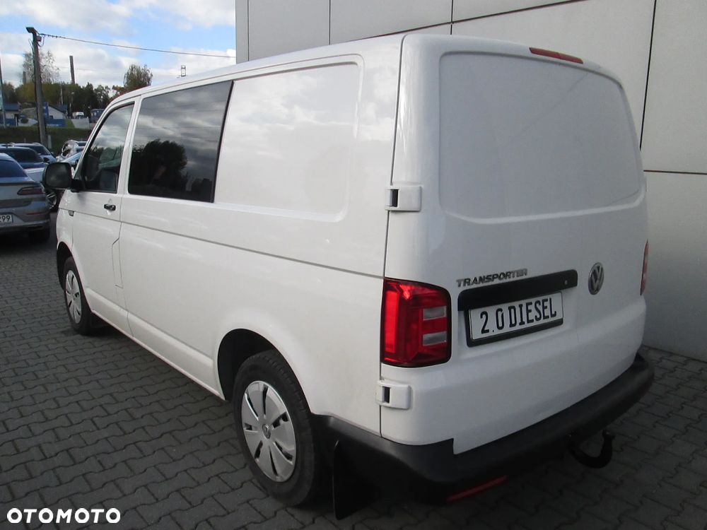 Volkswagen Transporter Brygadówka 6 osobowy - 27