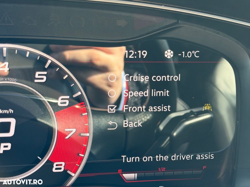 Volkswagen Golf 1.6 TDI DPF DSG MATCH - 10