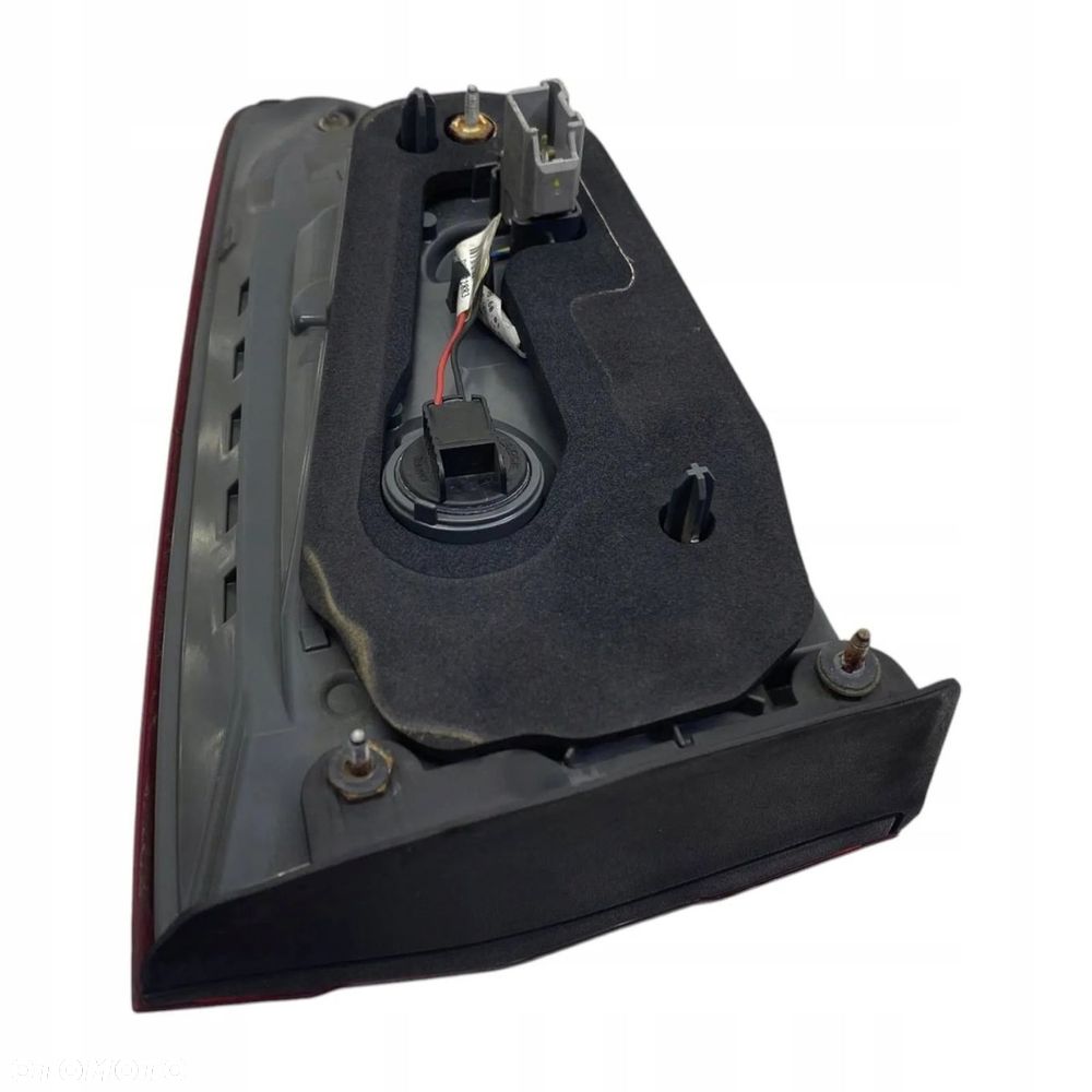LAMPA PRAWA TYŁ W KLAPĘ FORD MONDEO MK5 KOMBI DS73-13A602-GG - 10