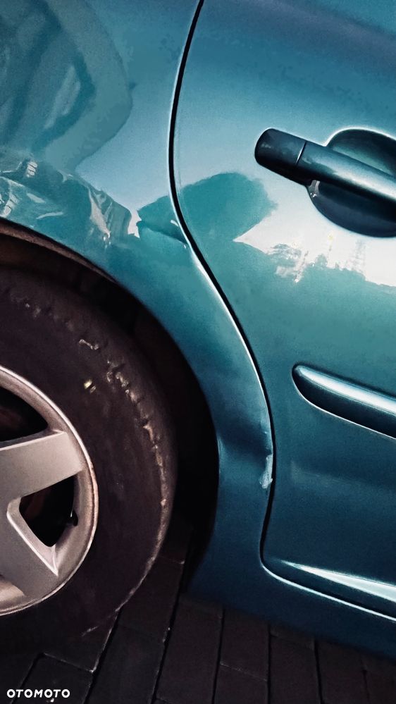 Peugeot 207 1.4 - 9