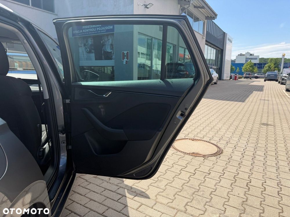 Skoda Scala 1.0 TSI Selection DSG - 21