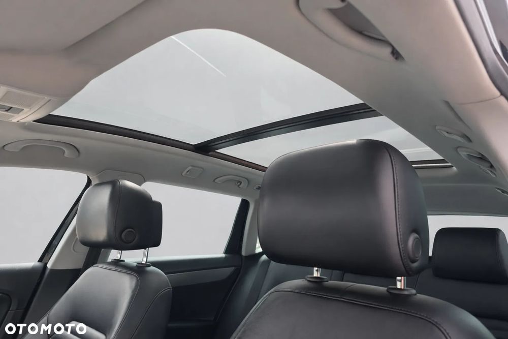 Volkswagen Passat Variant 2.0 TDI Highline DSG - 20