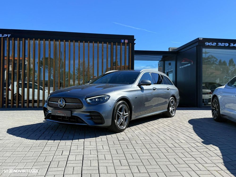 Mercedes-Benz E 300 Bluetec Hybrid Avantgarde - 24