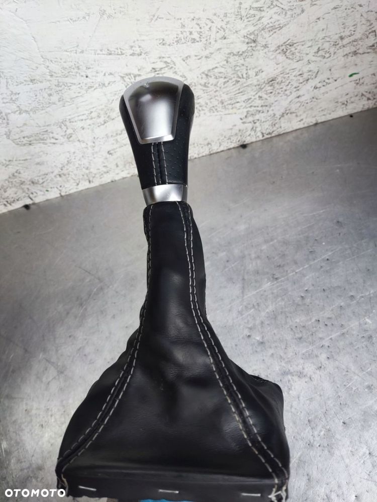 MERCEDES A KLASA W176 GAŁKA MIESZEK ZMIANY BIEGÓW MANUAL - 4