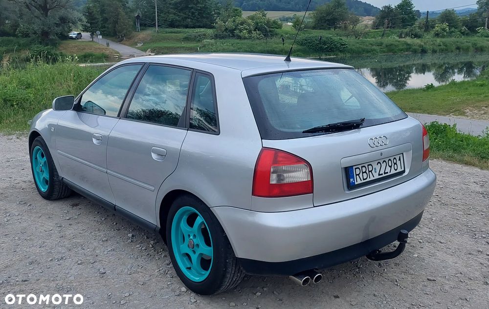 Audi A3 Sportback - 1