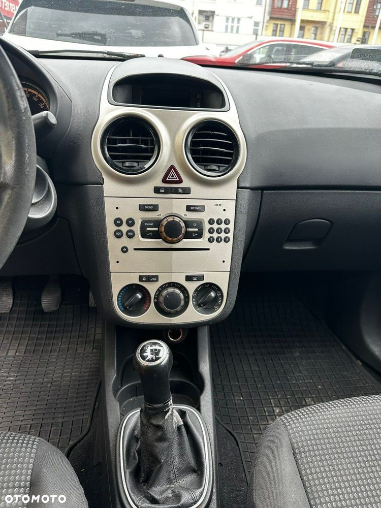 Opel Corsa - 16