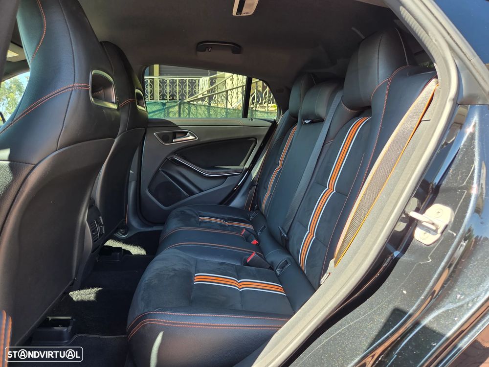 Mercedes-Benz CLA 220 (CDI) d 7G-DCT Orange Art Edition - 58