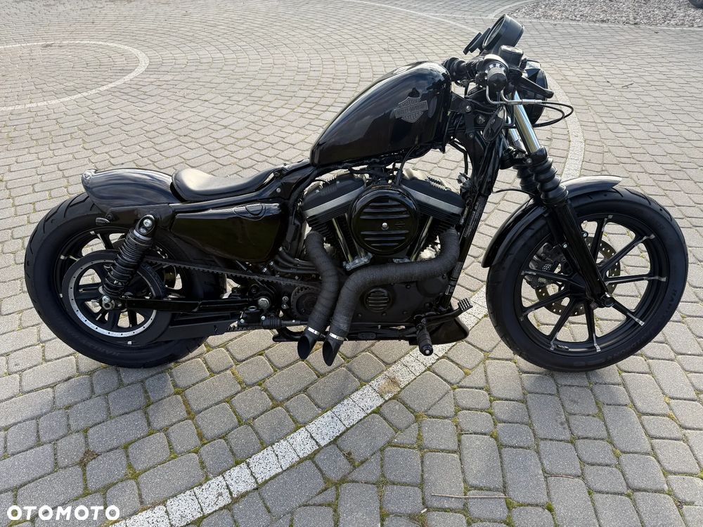 Harley-Davidson Sportster Iron 883 - 10