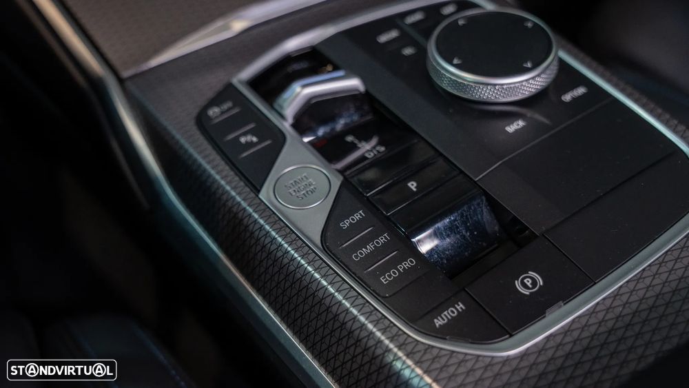 BMW 320 d Touring Pack Desportivo M Auto - 14