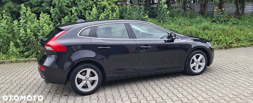Volvo V40 D4 Drive-E Momentum - 10