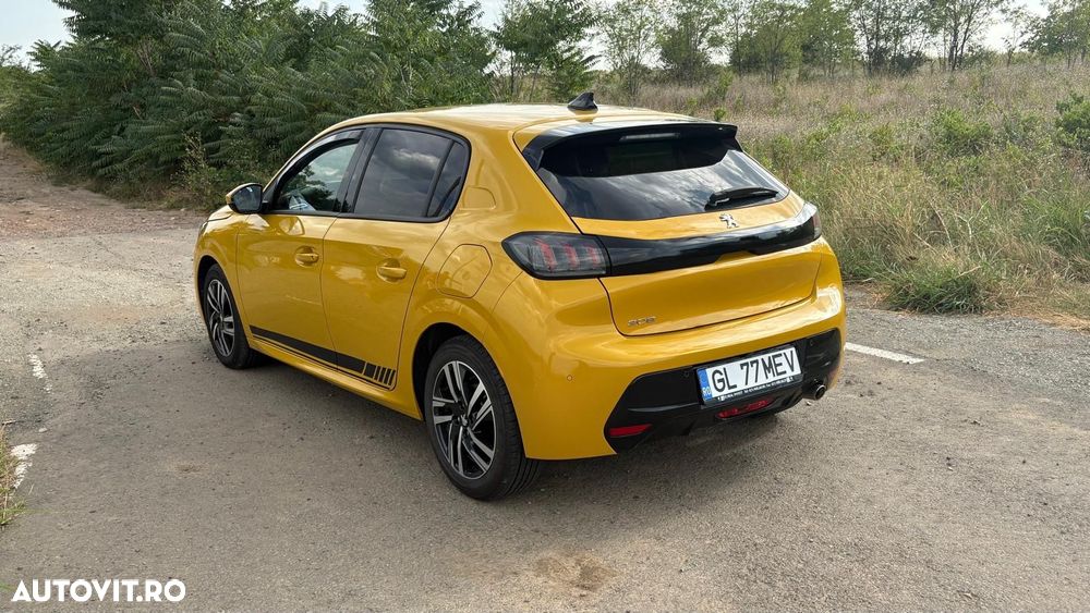 Peugeot 208 1.2 L PureTech STT Allure Pack - 3