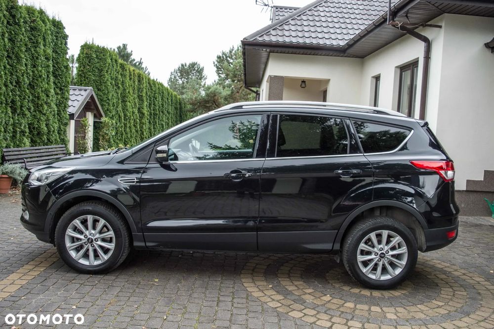Ford Kuga 2.0 TDCi 2x4 Titanium - 5