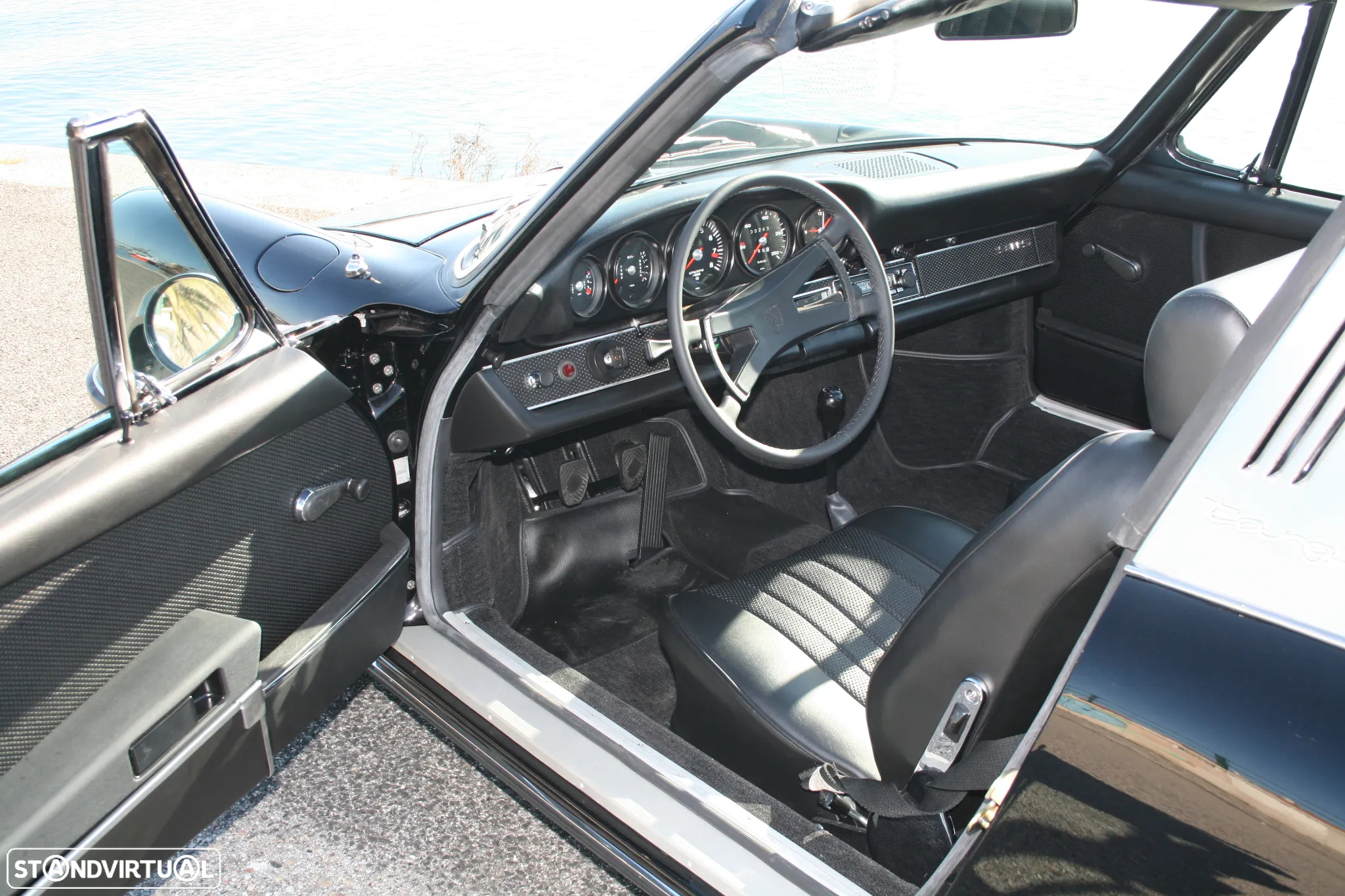 Porsche 911 Série F - 14