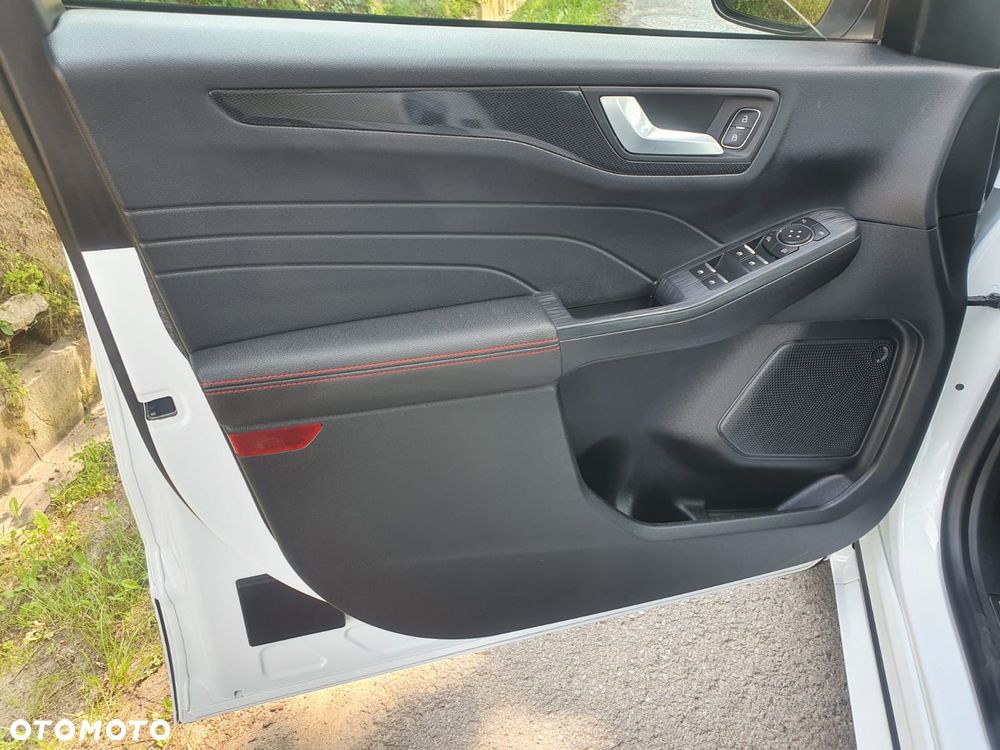 Ford Kuga 1.5 EcoBlue ST-LINE - 9
