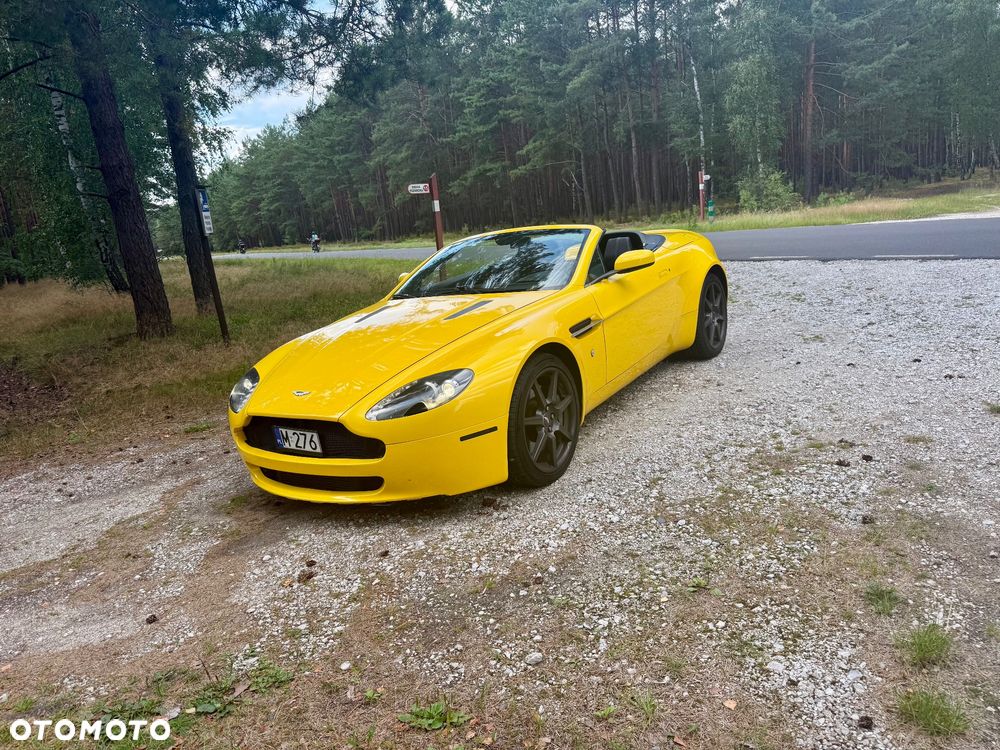 Aston Martin V8 Vantage - 3