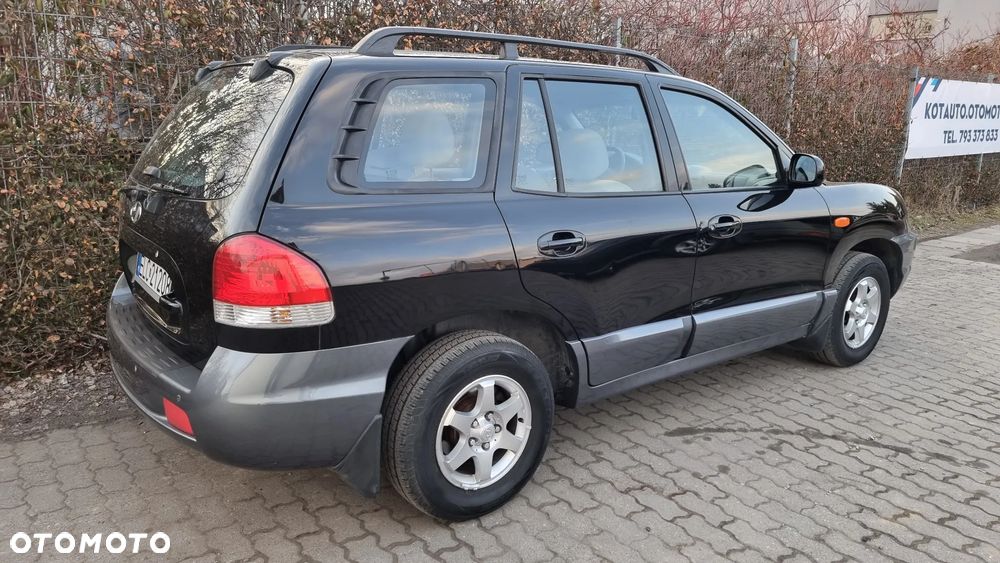 Hyundai Santa Fe 2.4 GLS 2WD - 26