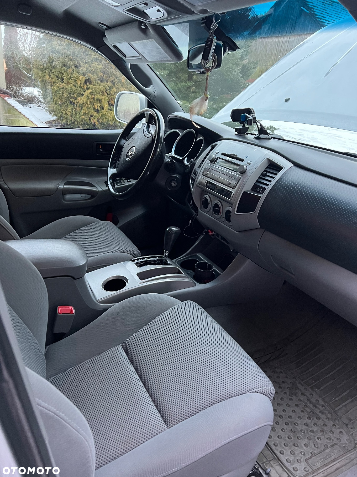 Toyota Tacoma - 10
