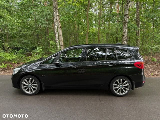 BMW Seria 2 218d xDrive Sport Line - 2
