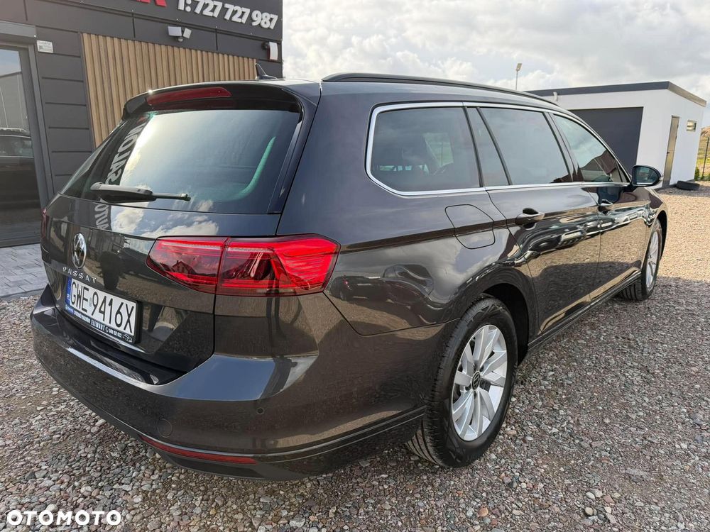 Volkswagen Passat - 5