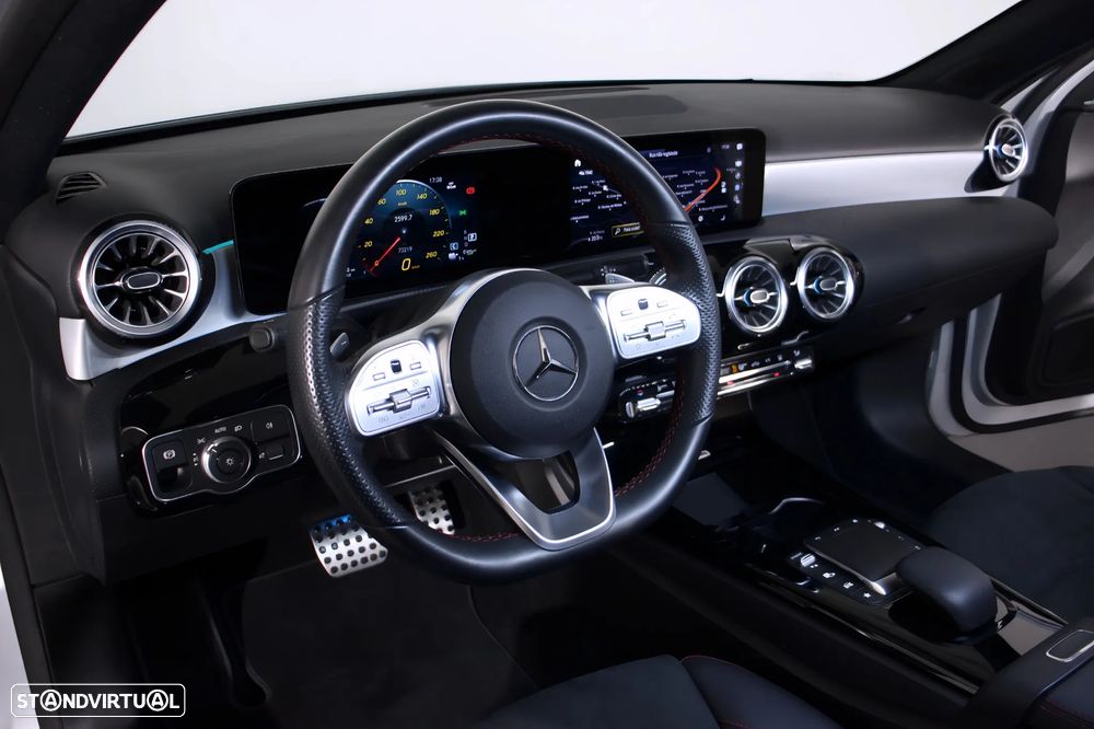 Mercedes-Benz A 250 e AMG Line - 7