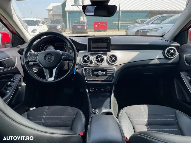 Mercedes-Benz GLA 220 CDI 4Matic 7G-DCT - 8