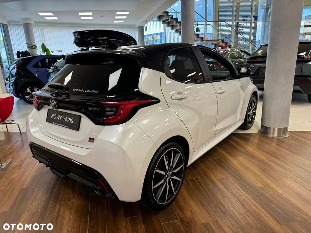 Toyota Yaris Hybrid 1.5 GR Sport - 3