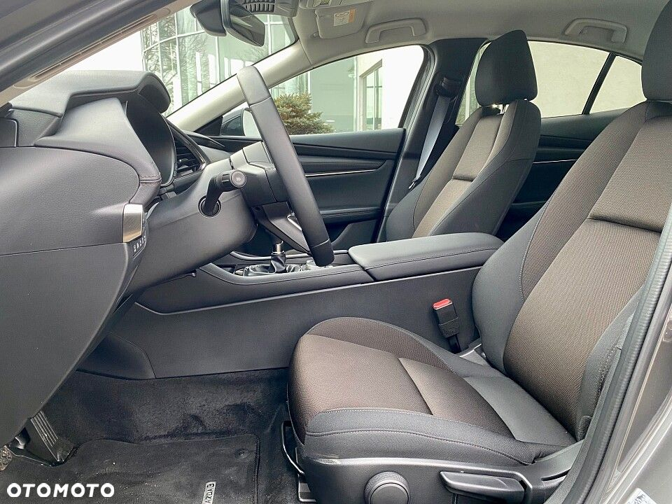 Mazda 3 - 7