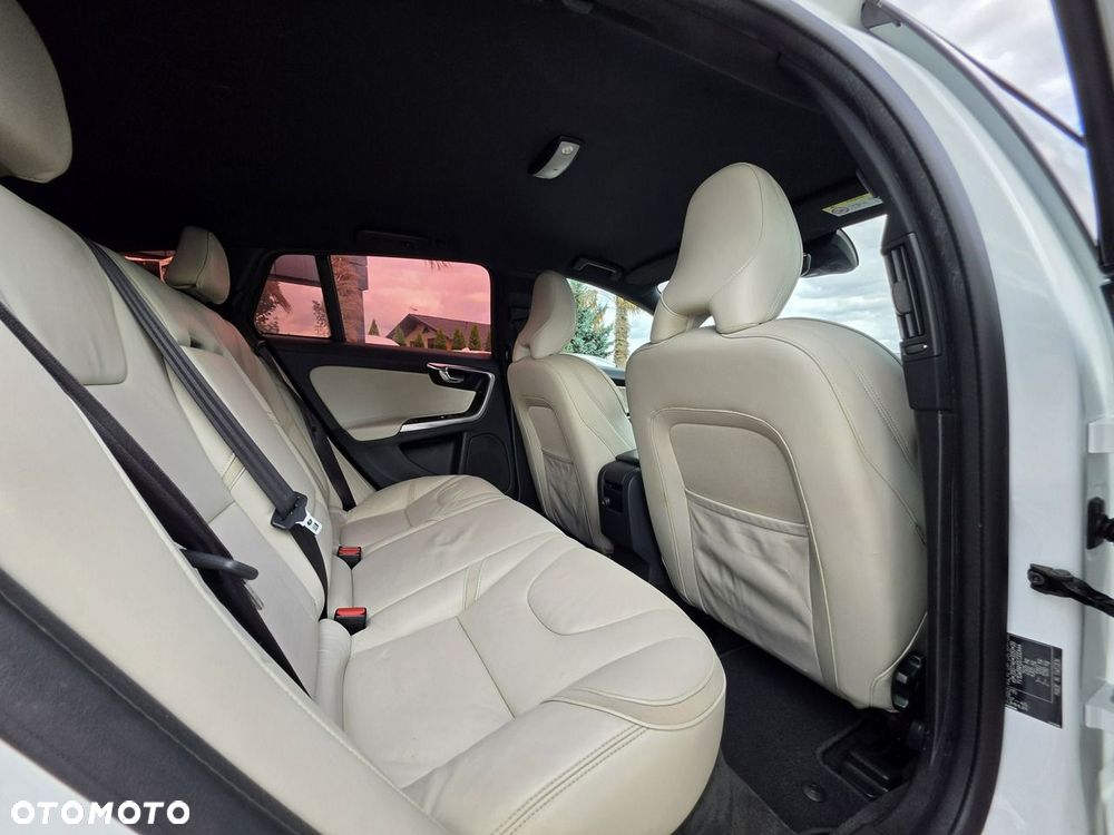 Volvo V60 2015