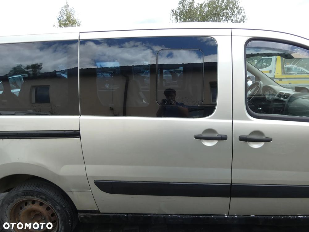 FIAT SCUDO II *SAMOCHÓD NA CZĘŚCI*KYC ( Golden white ) / MASKA, LAMPA, DRZWI,ABS,PRZEKŁADNIA, KLAPA, BELKA, DESKA, FOTELE, KANAPA, ĆWIARTKA KIEROWNICA, TARCZE,ZAWIESZENIE, KOMPLETNY TYŁ, LICZNIK, ZEGARY, PRAWE LEWE PRZÓD TYŁ - 2