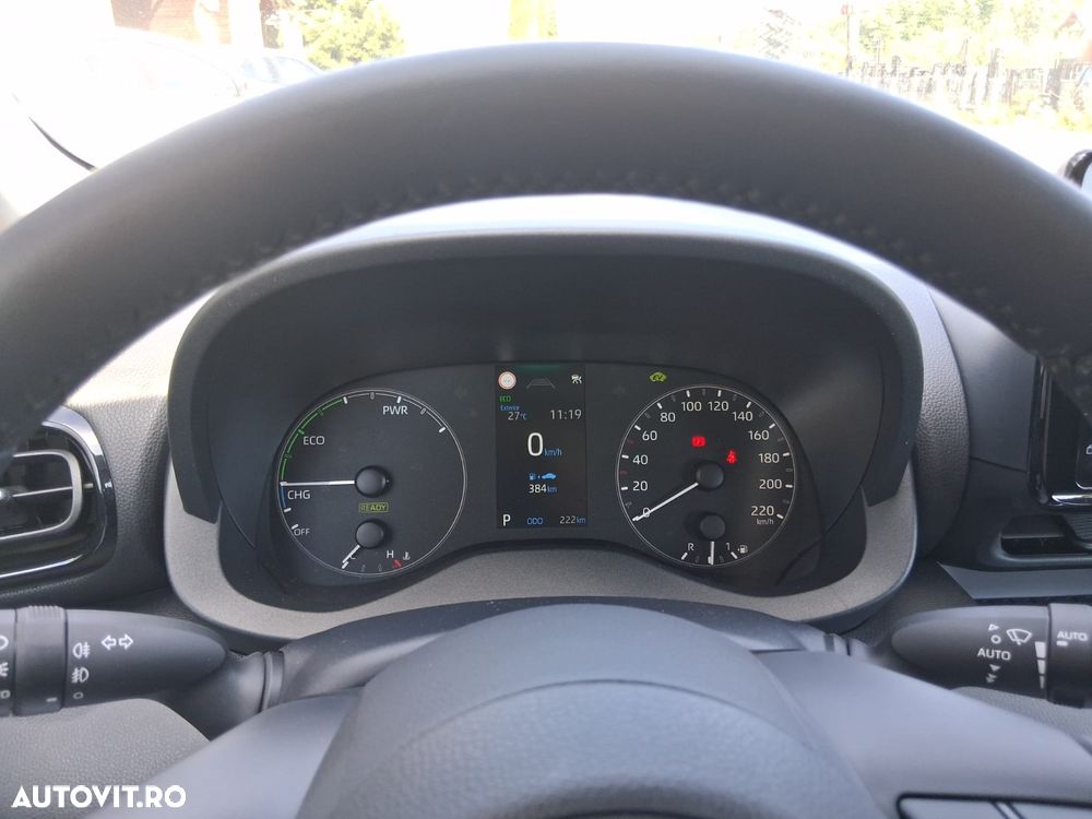 Toyota Yaris 1.5 VVT-i HSD Active - 9