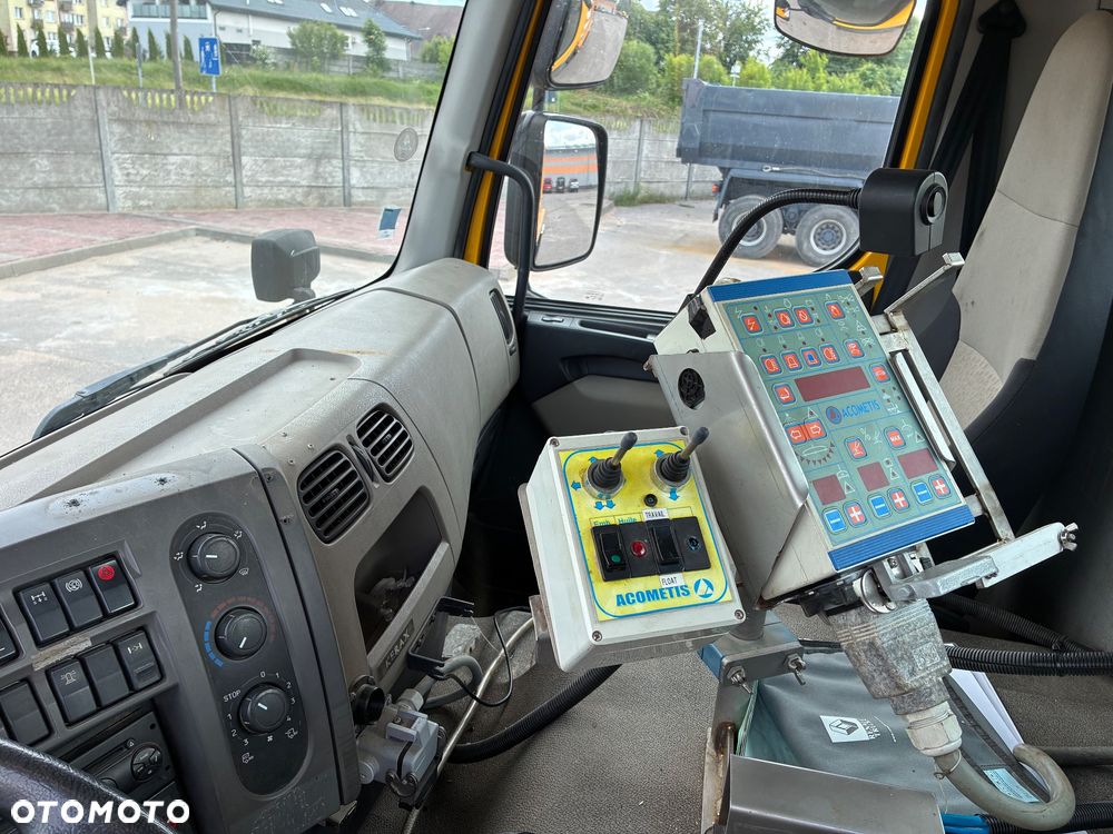 Renault Kerax 4x2 - 9
