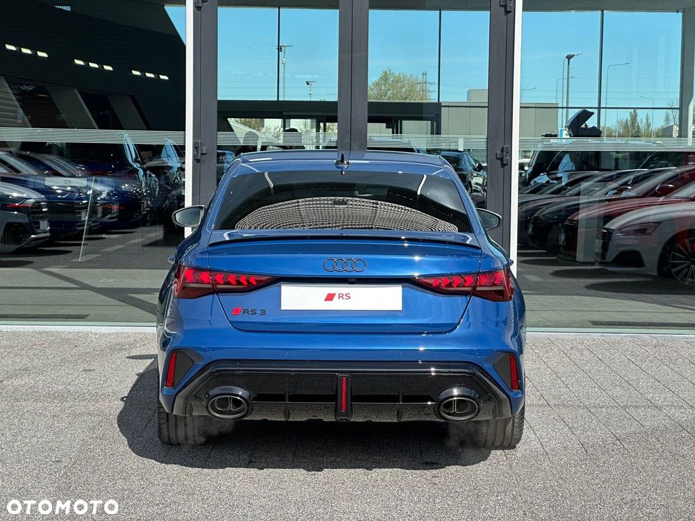 Audi RS3 Limousine - 7