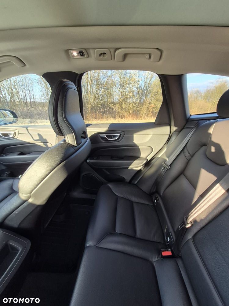 Volvo XC 60 D3 R-Design - 16