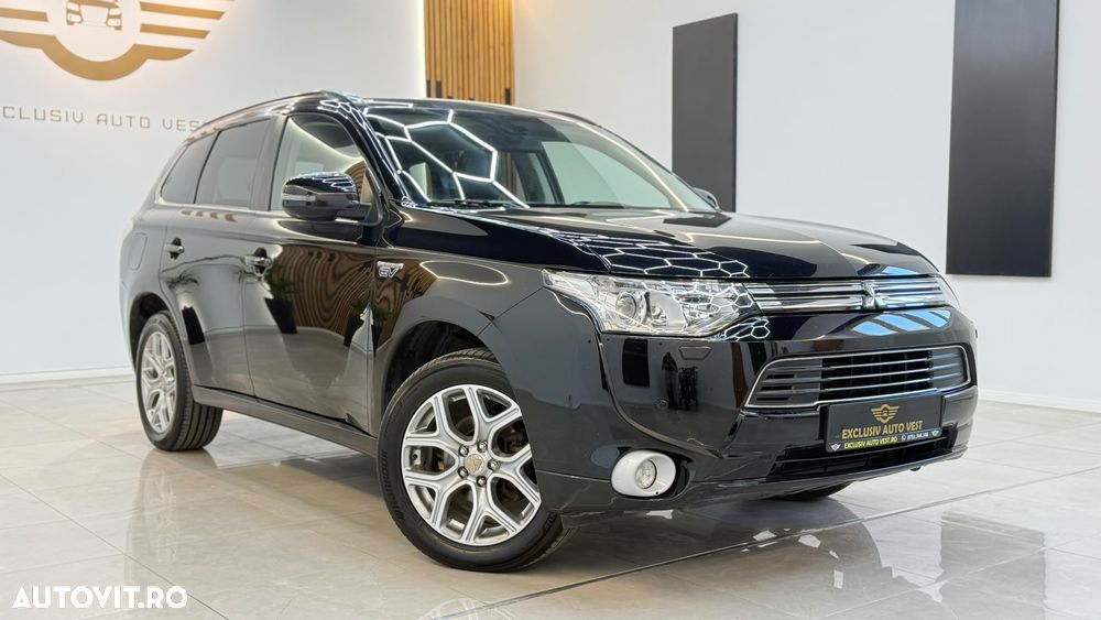 Mitsubishi Outlander - 10
