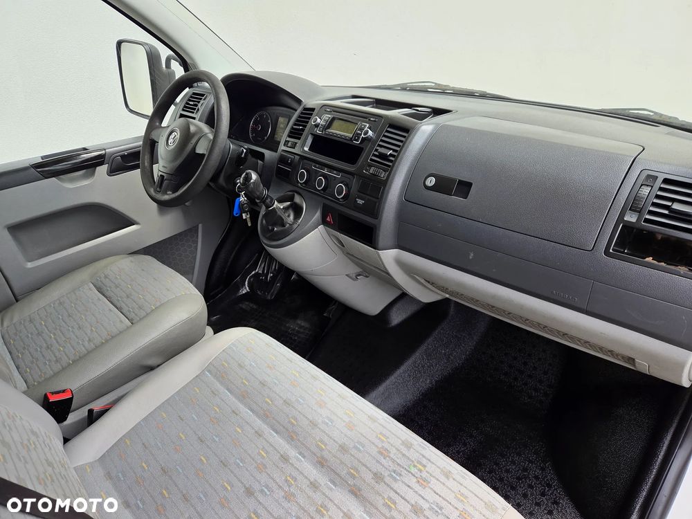 Volkswagen Transporter T6 - 11